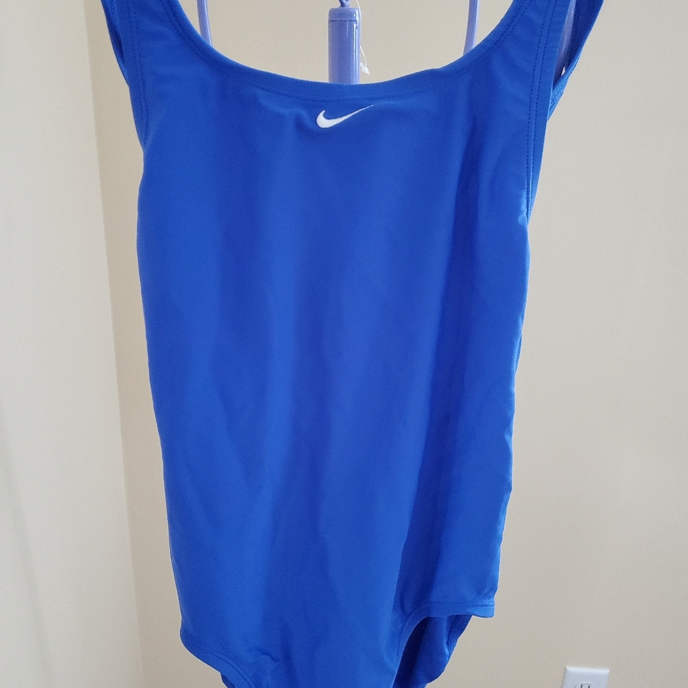 NIKE one-piece navy blue bathing suit 💙